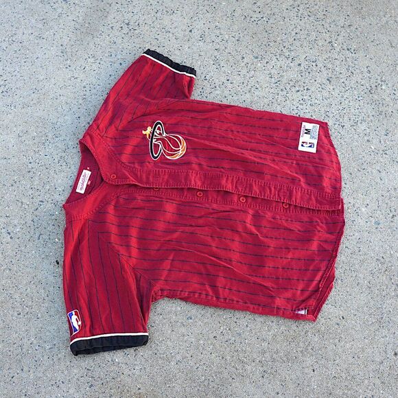 Mitchell & Ness Miami Heat Pinstripe Baseball Jersey Button-Up Shirt Red Medium - Picture 3 of 10
